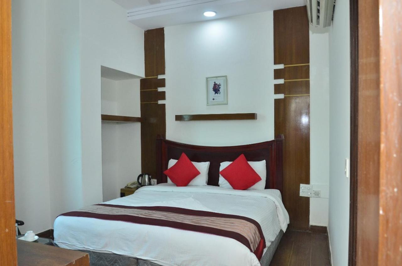 Ddr Hotel Residency Gurgaon Eksteriør billede