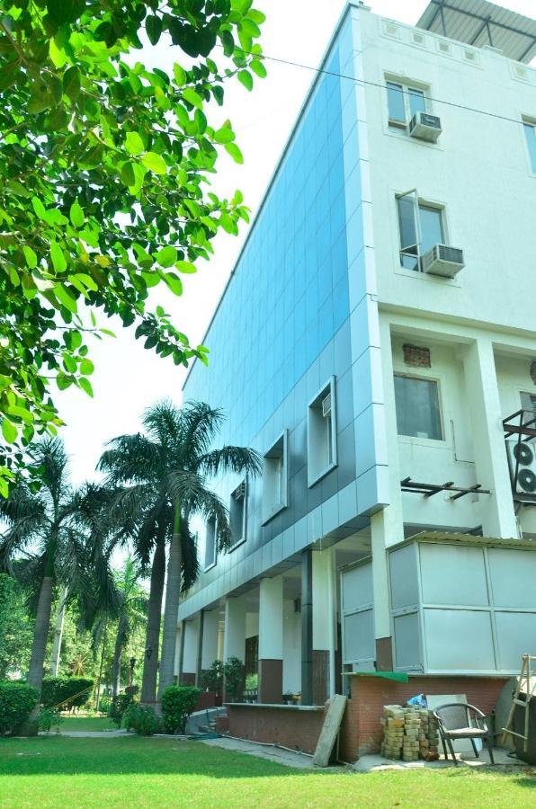 Ddr Hotel Residency Gurgaon Eksteriør billede