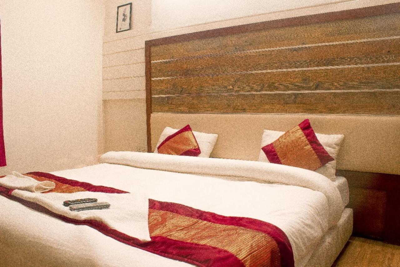 Ddr Hotel Residency Gurgaon Eksteriør billede