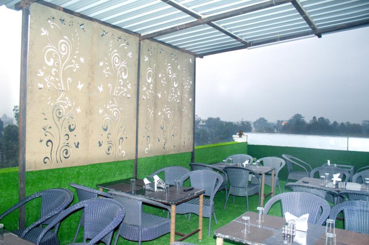Ddr Hotel Residency Gurgaon Eksteriør billede